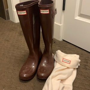 Hunter rain boots and socks